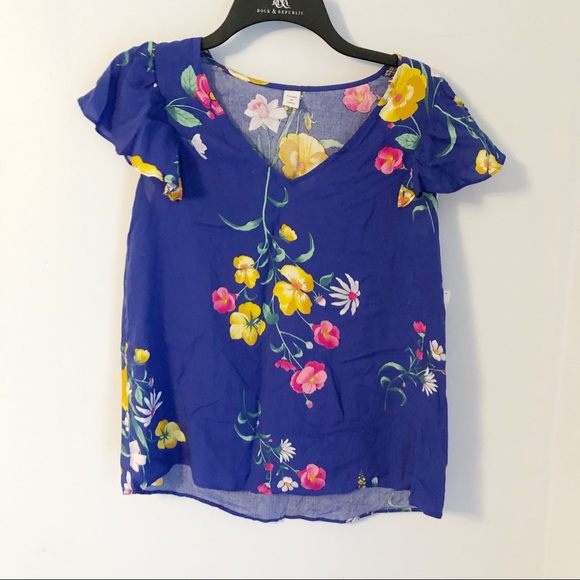 Old Navy Tops - Old Navy Blue Floral Print shirt size xs NWT